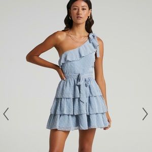 Showpo Dress only worn once for a grad party